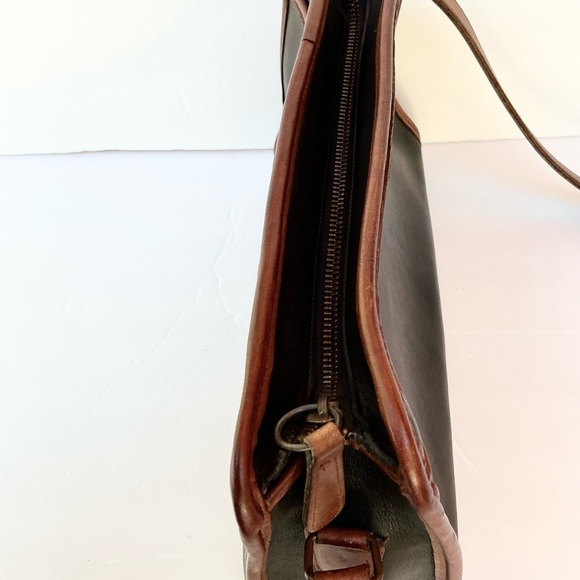 Vintage 80’s Coach Swagger Crossbody Bag Made In USA - Picture 8 of 14